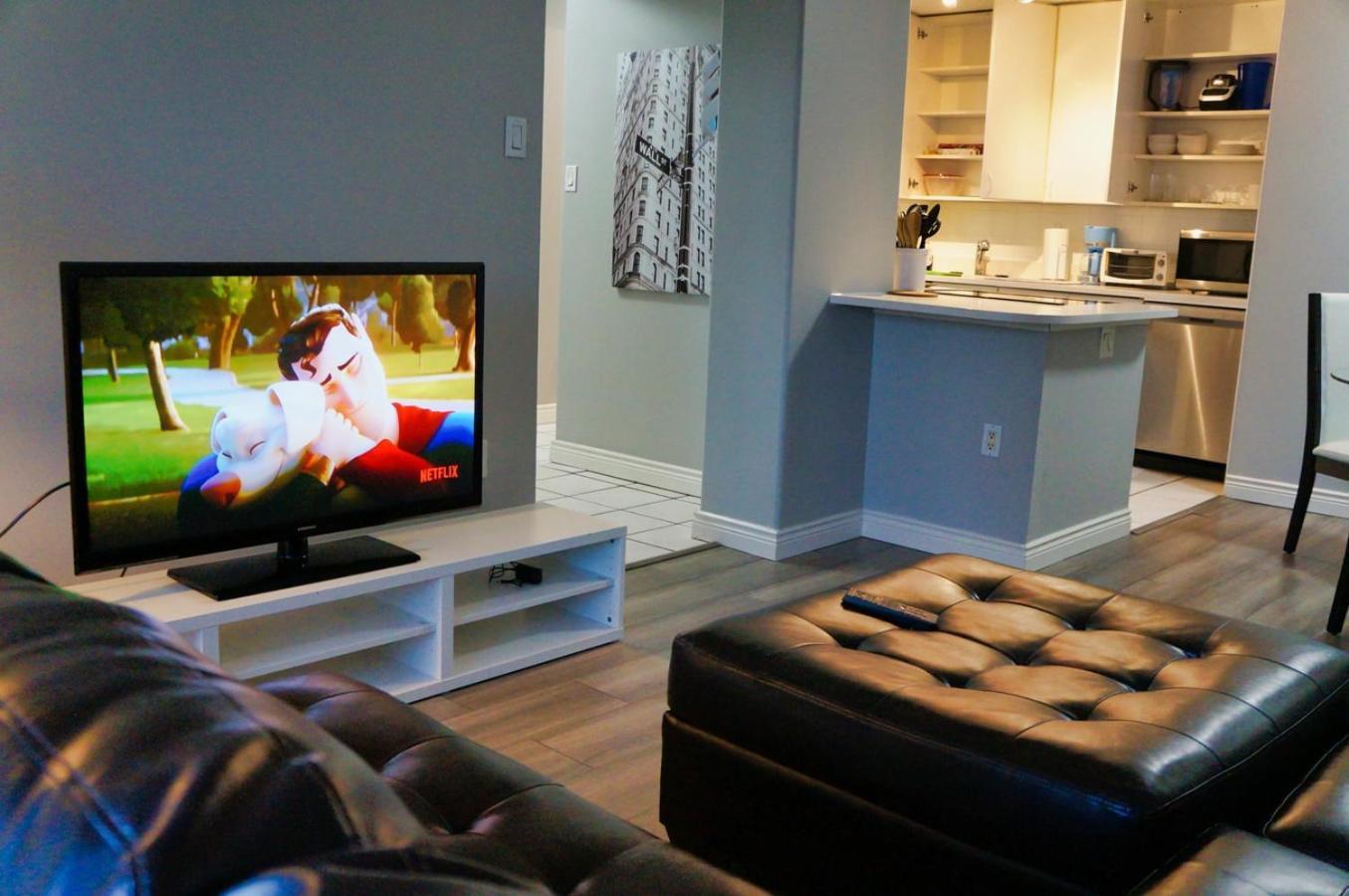 Spacious 2 Bedroom In Beltline On The Floor *